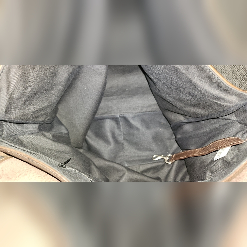 Vintage Eddie Bauer Messenger Bag. 100 %  authentic leather. - Picture 9 of 15